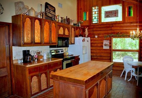 Texas Forest Country Retreat Huntington Экстерьер фото